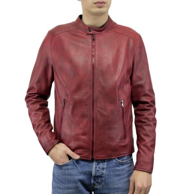 U09 – Bordeauxfarbene...